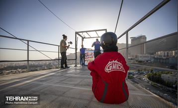 اولین دوره مسابقات پرش بانجی نمایشی  11