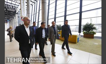 بازدید وزیر راه و شهرسازی از باغ کتاب 5