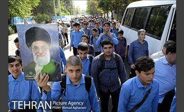 پیاده روی خانوادگی نازی آبادی ها 11