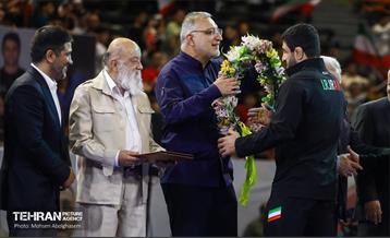 مراسم تجلیل از کشتی‌گیران قهرمان جهان (جشنی برای ایران) 44