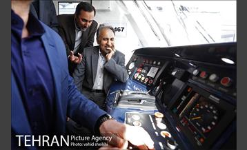 بهره برداری از 28 واگن جدید و 16 واگن اورهال 14