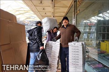 تخلیه اجناس مغازه های باقی مانده ساختمان پلاسکو -1 20