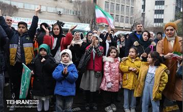 جشن نیمه‌شعبان در میدان ولی‌عصر (عج) - 3 42