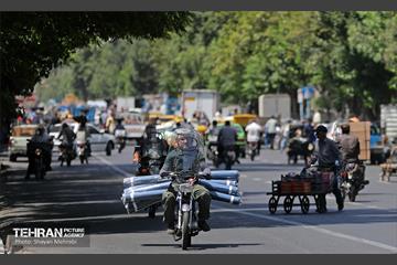 بی قانونی؛ بار های نامتعارف 30