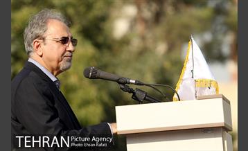 شهردار تهران در آیین نواختن زنگ سال تحصیلی جدید در دبیرستان ماندگار البرز 20