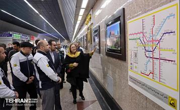 افتتاح نمایشگاه عکس رومانی در ایستگاه مترو تجریش 3