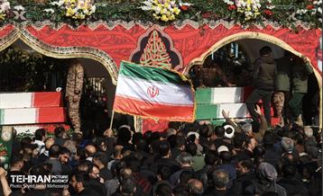 مراسم تشییع پیکرهای ۱۰۰ شهید گمنام 35