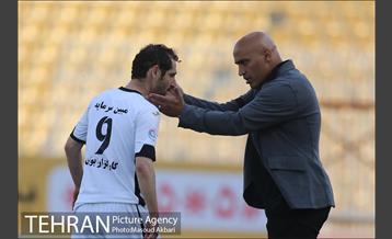 دیدار نفت تهران و سپاهان در لیگ برتر فوتبال 12