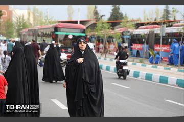 خدمت‌رسانی موکب زینبیه(س) منطقه ۸ در مصلای تهران 15