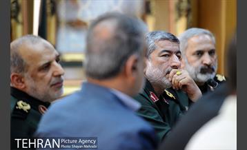 دیدار فرمانده سپاه محمد رسول الله تهران با شهردار تهران 26