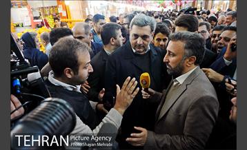 بازدید شهردار تهران از بازار میوه و تره بار جلال آل احمد 27