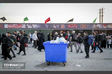 خدمات رسانی شهرداری منطقه 5 در پایانه مرزی مهران 13
