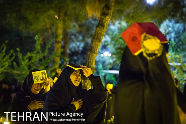 مراسم احیای شب بیست‌ویکم ماه مبارک رمضان در بهشت زهرا (س) 30