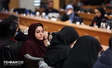 نشست خبری ویژه برنامه‌های گرامیداشت هفته زن و روز مادر 1