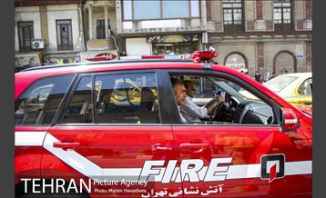 عملیات اطفا حریق در میدان حسن آباد 21