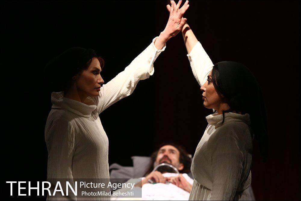 نمایش ویرانی‎ 15