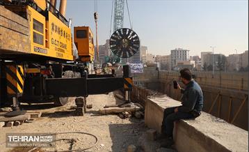 مونتاژ قطعه اصلی دومین دستگاه TBM خط 10 32