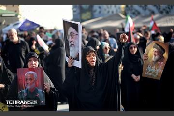 تجمع قدردانی از عملیات وعده صادق ۲ در میدان امام حسین (ع) 8