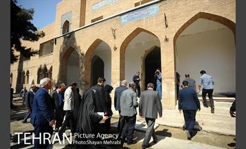 بازدید شهردار تهران از ساختمان کلاه فرنگی، دانشگاه تربیت معلم خوارزمی و تابلو نقش رستم ورزشگاه شیرودی به مناسبت روز تهران 9