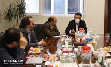 بازدید شهردار تهران از موسسه همشهری 8