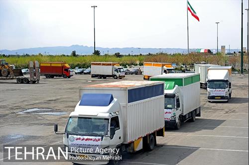 ارسال کمک های مردمی جمع آوری شده توسط مناطق ۲۲ گانه شهرداری تهران به مناطق سیل زده خوزستان 22