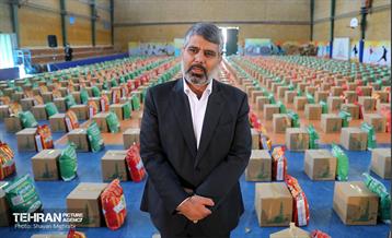 رزمایش همدلی و توزیع ۱۴۰۰۰ بسته معیشتی بین پاکبابان شهر تهران 27
