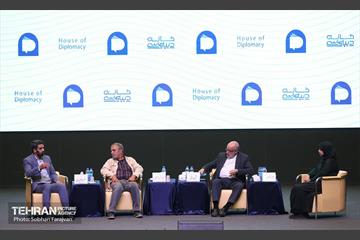نشست گفتگوی آینده لبنان جدید  18