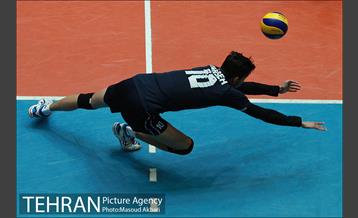 دیدار تیم های والیبال پارسه تهران و عمران ساری