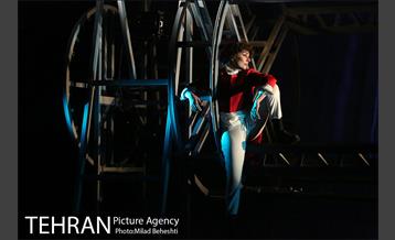 نمایش رومئو و ژولیت‎ 13