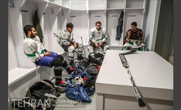 مسابقات هاکی رو یخ 16