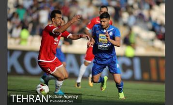 دیدار تیم‌های فوتبال استقلال و پدیده 12