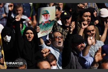 مراسم تشییع پیکر شهید سردار عباس نیلفروشان - 2 8