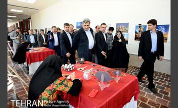 افتتاح باغ هنر اراضی عباس آباد با حضور شهردار تهران 9