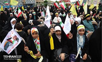 اجتماع «دختران آرمانی» 17