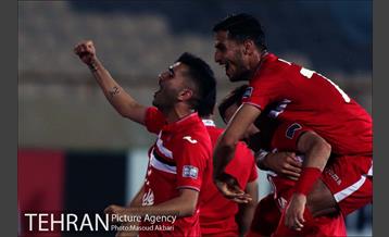 دیدار تیم‌های فوتبال پرسپولیس و الوحده