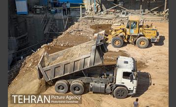 پر کردن گود میدان مقدم 31