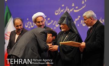 نشست شهردار تهران با رهبران ادیان توحیدی و جمعی از چهره های برجسته اقلیت دینی‎ 40