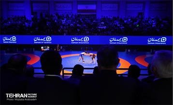 مراسم اهدای کاپ قهرمانی تیم‌های برتر کشتی آزاد توسط شهردار تهران و وزیر ورزش 5