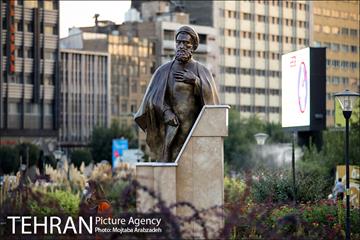 پلازای شهری میدان هفتم تیر 21