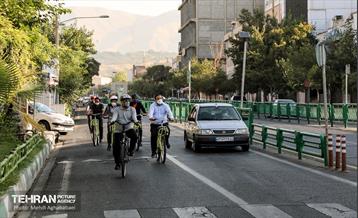 پویش سه شنبه های بدون خودرو در منطقه 8