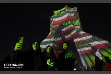 نورافشانی جشن پیروزی انقلاب اسلامی در میدان آزادی 35