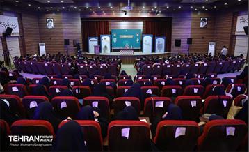 نشست جمعی از دانشجویان با شهردار تهران 15