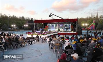 افطاری سیزدهم فروردین در بوستان لاله 38