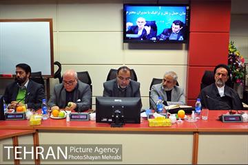 نشست هم اندیشی رئیس سازمان حمل و نقل و ترافیک با مدیران رسانه ها 20
