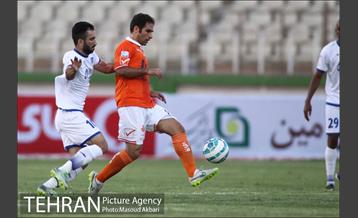 دیدار سایپا و گسترش فولاد در لیگ برتر فوتبال 13