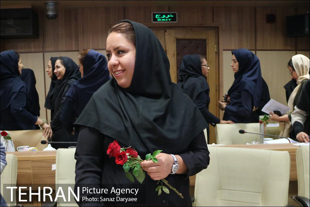 تجلیل از بانوان مرکز ارتباطات شهرداری تهران 26