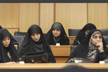 ضیافت افطار با بانوان نخبه شهر تهران 7