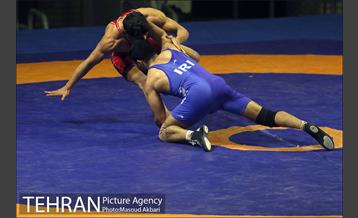 رقابت های عمومی کشتی آزاد بزرگسالان کشور