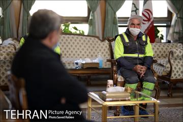 تقدیر شهردار تهران از پاکبانان نمونه شهر 9