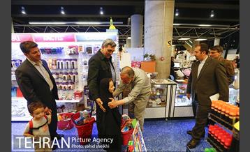 حضور شهردار تهران در باغ کتاب در کمپین با مهر تا مهر 6